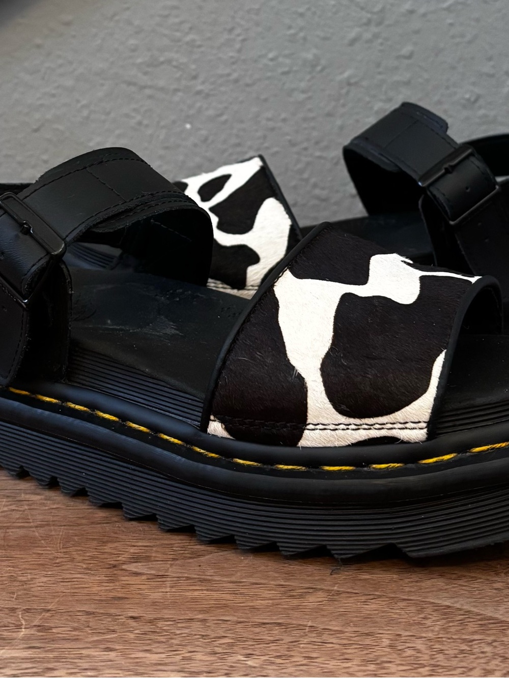 Dr. Martens Voss Animal Print Leather Strap Sandals Women Size 9